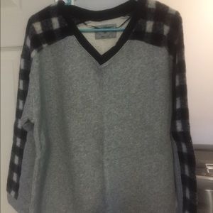 Women’s sweater